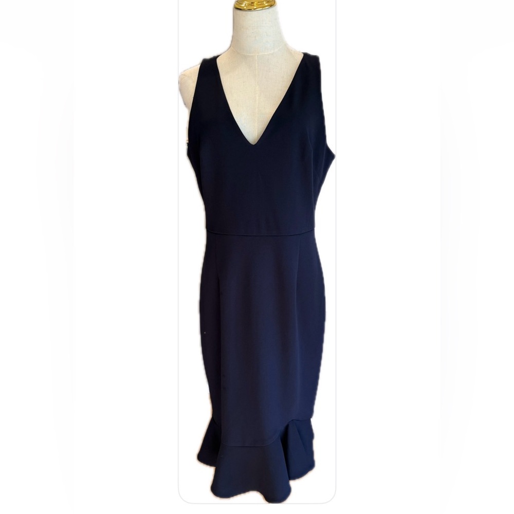 Betsey Johnson NWOT V Neck Sleeveless Black Minimalist Dress 8